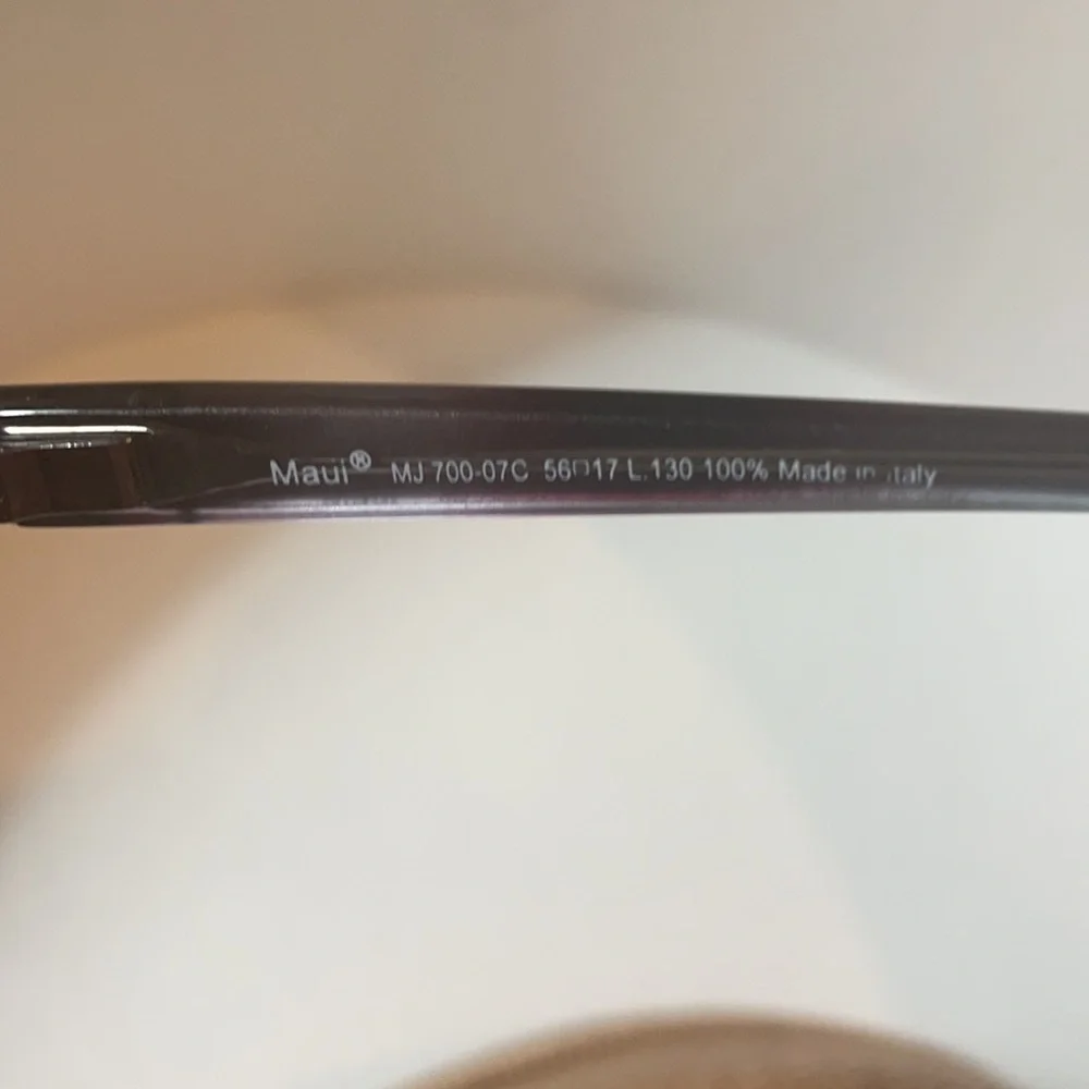 Maui Jim “Cloud Break” sunglasses - Picture 4 of 10